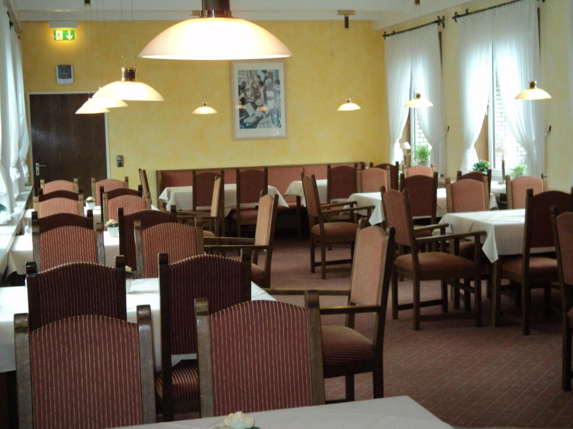 Hotel An Der Ilse Lemgo Bagian luar foto